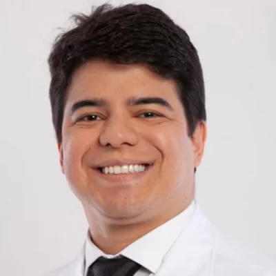 Dr. Thiago Apolinário